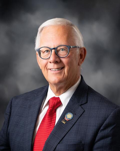 Mayor cancels mask meeting, has no plans to continue proposed mandate
